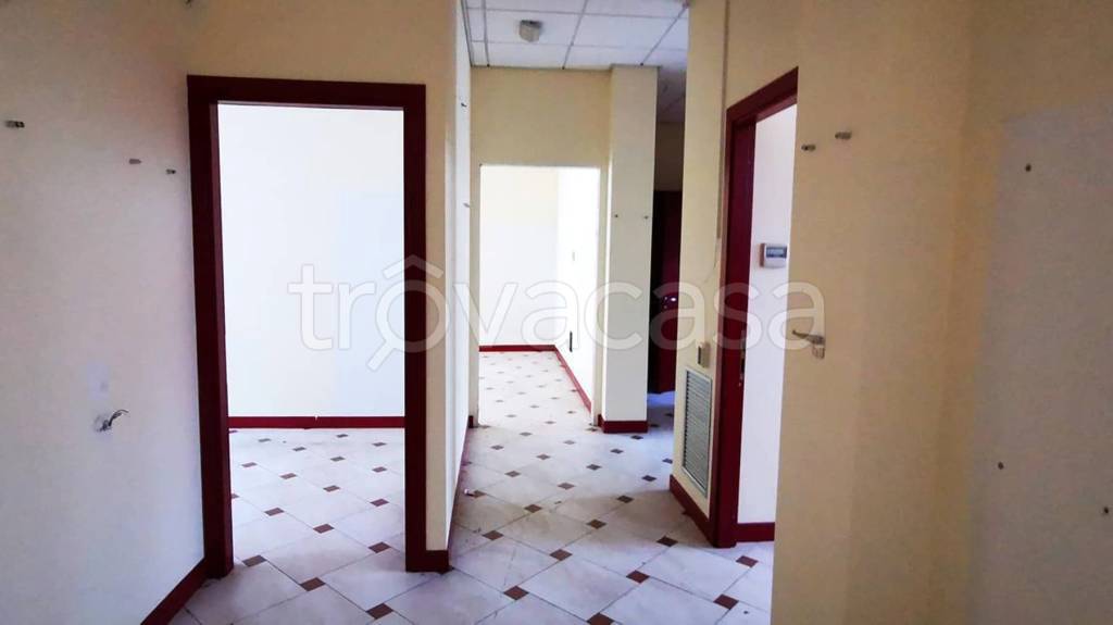 negozio in vendita a Casalpusterlengo