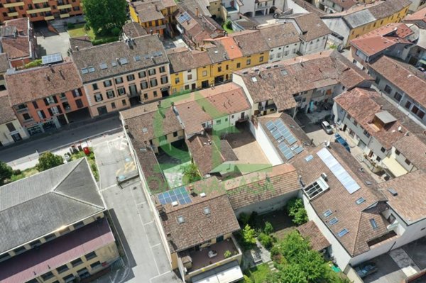 casa semindipendente in vendita a Casalpusterlengo