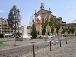 casa indipendente in vendita a Casalpusterlengo