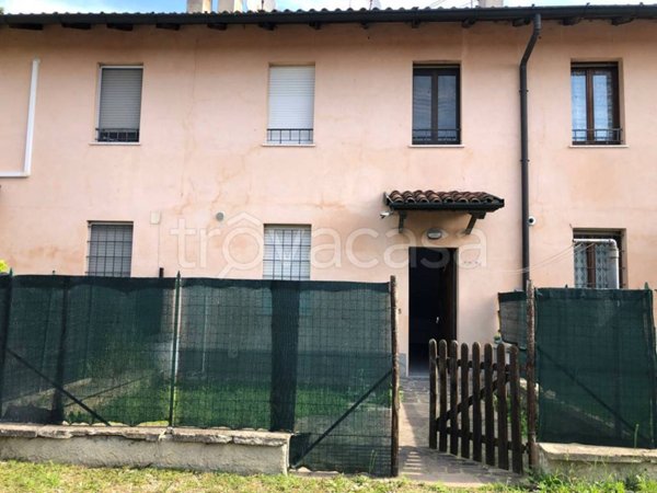 casa indipendente in vendita a Casalpusterlengo