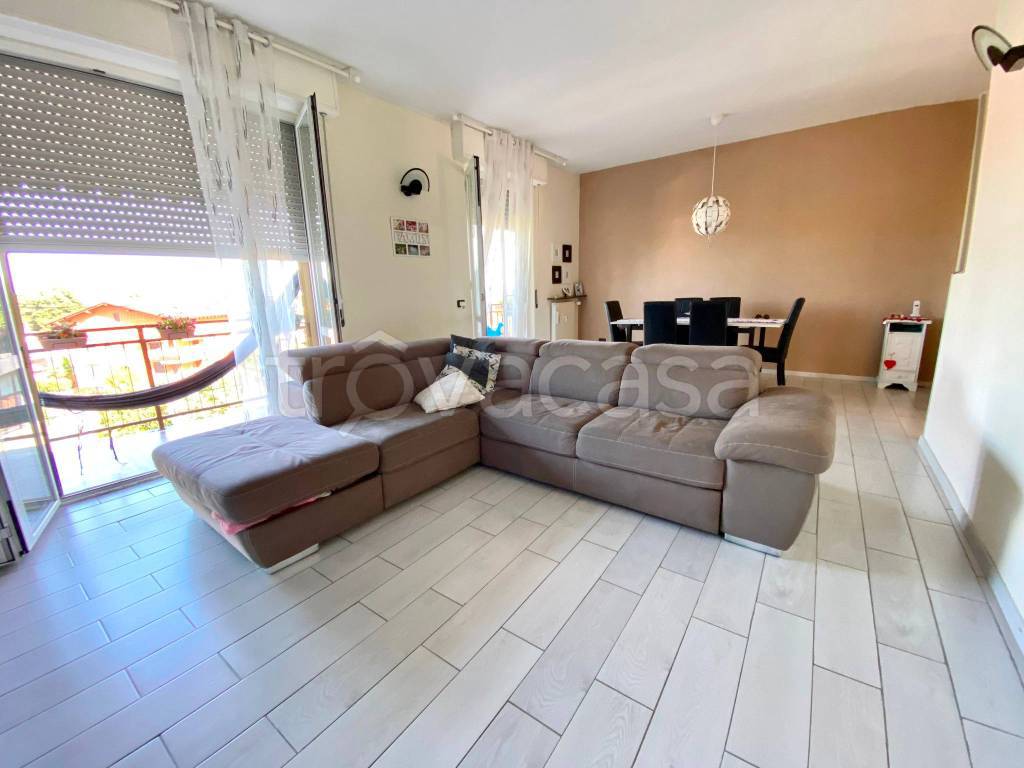 appartamento in vendita a Casalpusterlengo