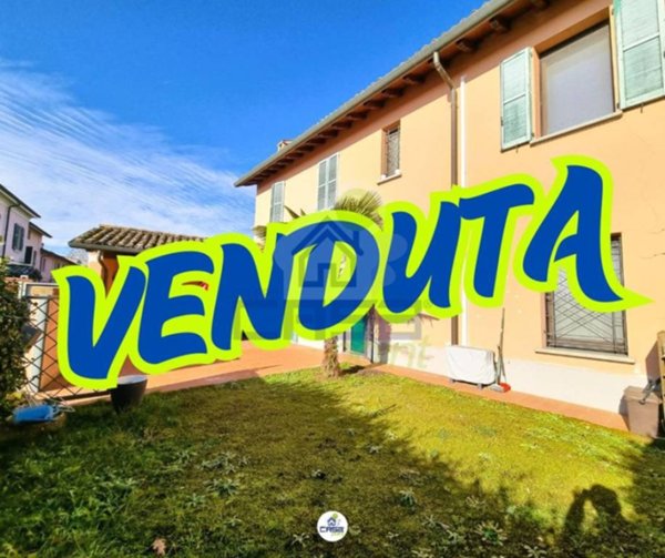 casa indipendente in vendita a Casalpusterlengo