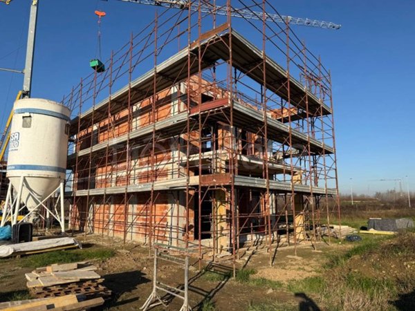 casa indipendente in vendita a Casalpusterlengo