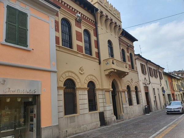 ufficio in vendita a Casalpusterlengo
