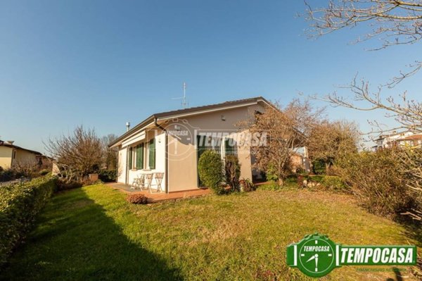 casa indipendente in vendita a Casalpusterlengo