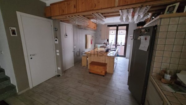 casa indipendente in vendita a Casalpusterlengo