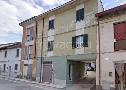 appartamento in vendita a Casalpusterlengo in zona Zorlesco