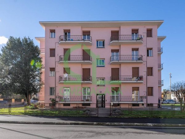 intera palazzina in vendita a Casalpusterlengo