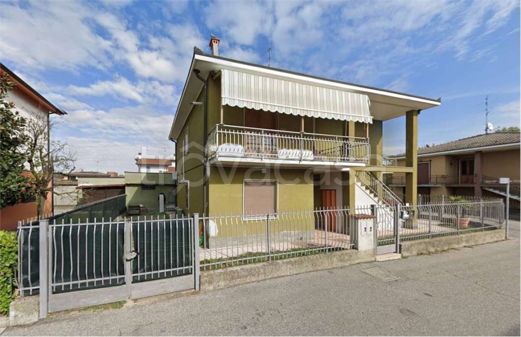 appartamento in vendita a Casalpusterlengo