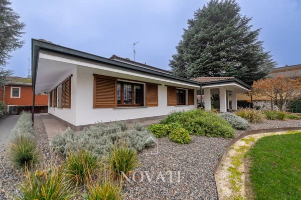 casa indipendente in vendita a Casalpusterlengo