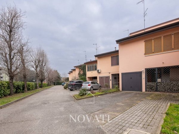 casa indipendente in vendita a Casalpusterlengo