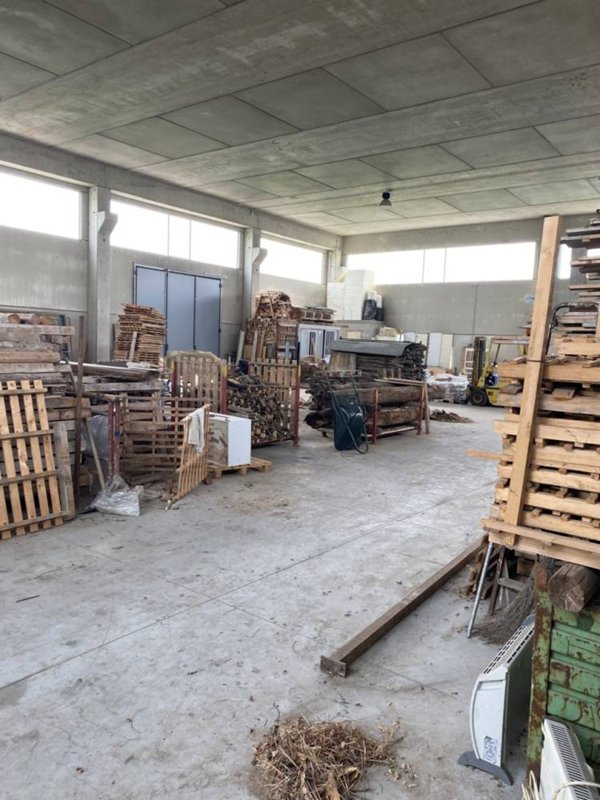 capannone in vendita a Casalpusterlengo