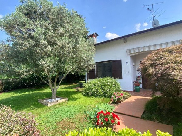 casa indipendente in vendita a Casalpusterlengo
