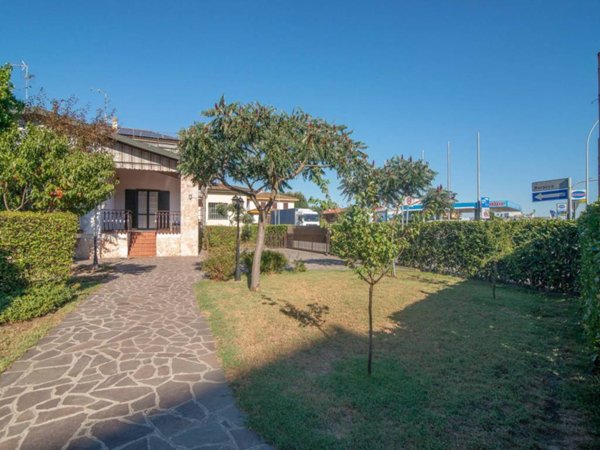casa indipendente in vendita a Casalpusterlengo