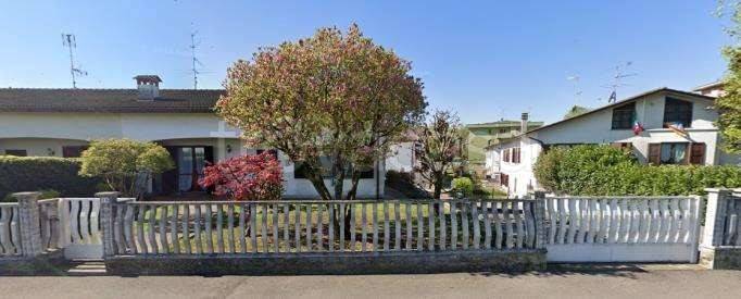 casa indipendente in vendita a Casalpusterlengo