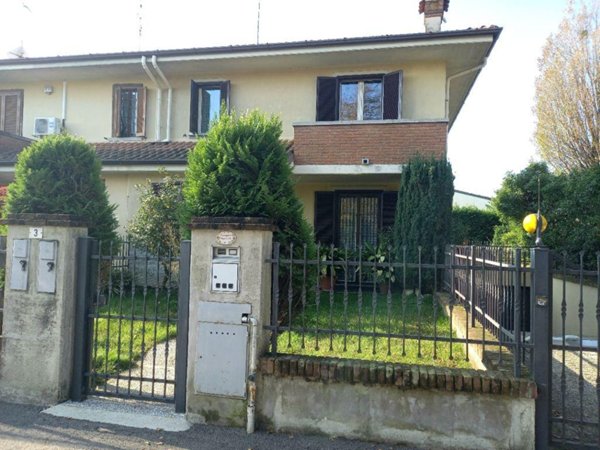 casa indipendente in vendita a Casalpusterlengo