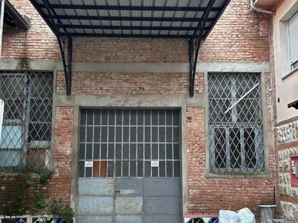 locale commerciale in vendita a Casalpusterlengo