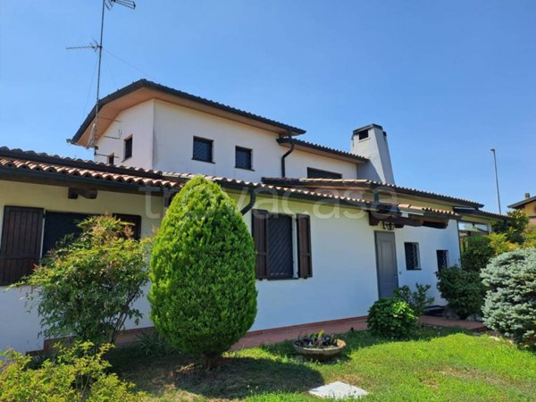 casa indipendente in vendita a Casalpusterlengo