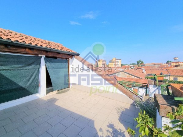 casa indipendente in vendita a Casalpusterlengo