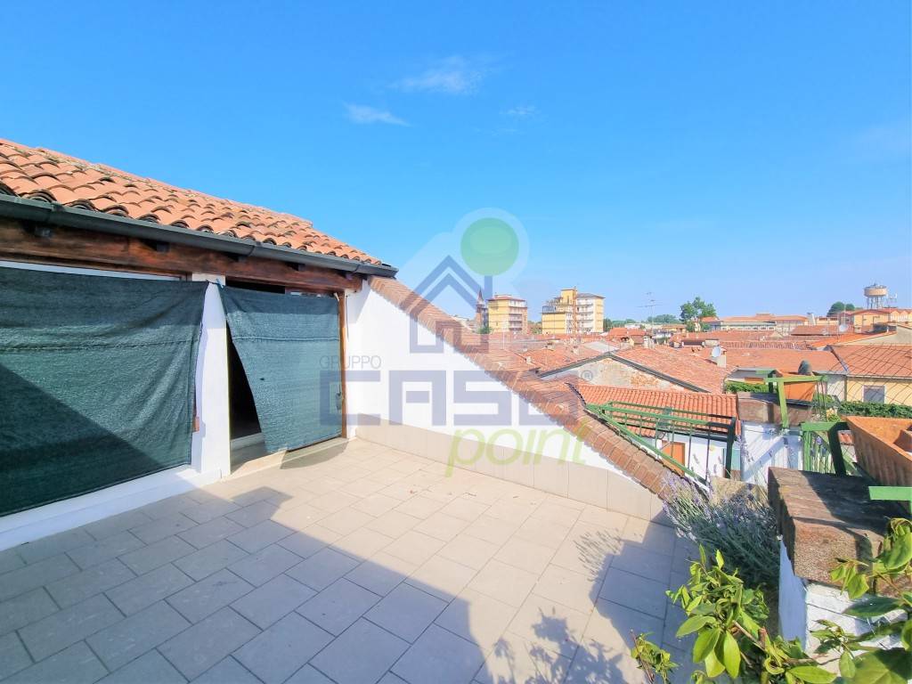 casa indipendente in vendita a Casalpusterlengo