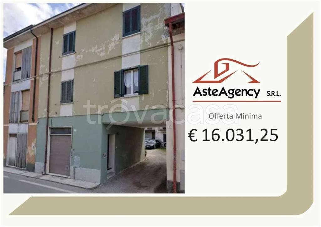casa indipendente in vendita a Casalpusterlengo in zona Zorlesco