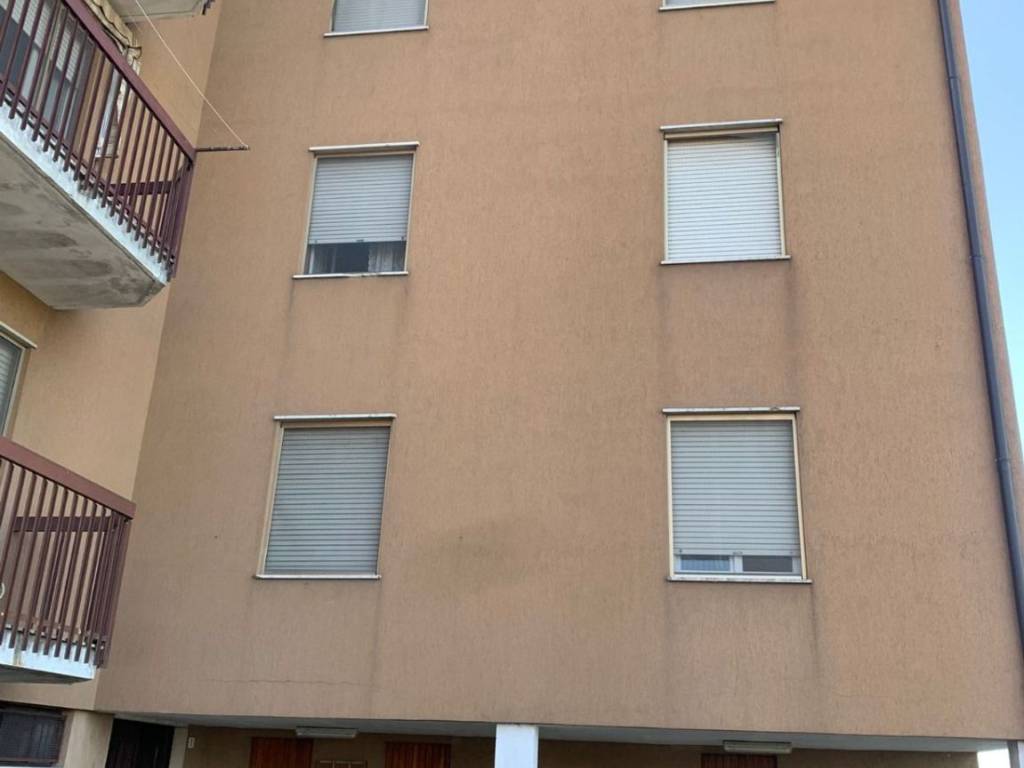 appartamento in vendita a Casalpusterlengo in zona Vittadone