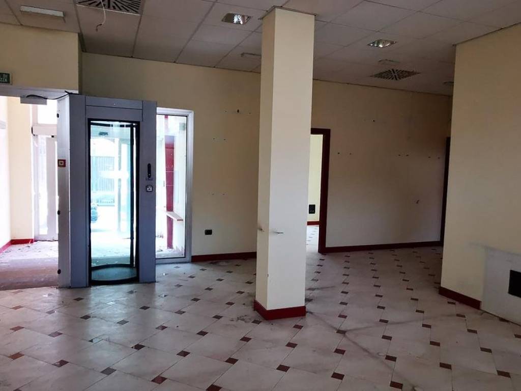 ufficio in vendita a Casalpusterlengo