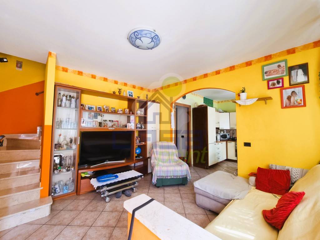 casa indipendente in vendita a Casalpusterlengo