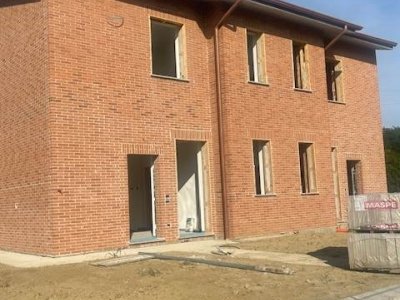 casa indipendente in vendita a Casalpusterlengo