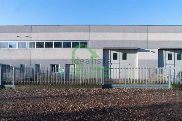 capannone in vendita a Casalpusterlengo