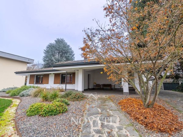 casa indipendente in vendita a Casalpusterlengo