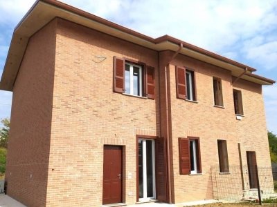 casa indipendente in vendita a Casalpusterlengo