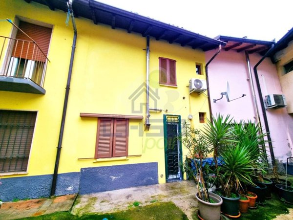 casa indipendente in vendita a Casalpusterlengo