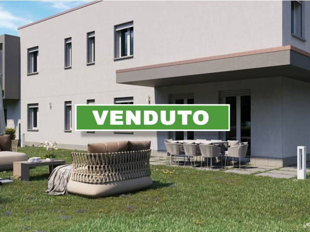 casa indipendente in vendita a Casalpusterlengo