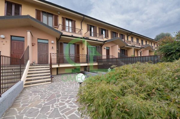 casa indipendente in vendita a Casalpusterlengo