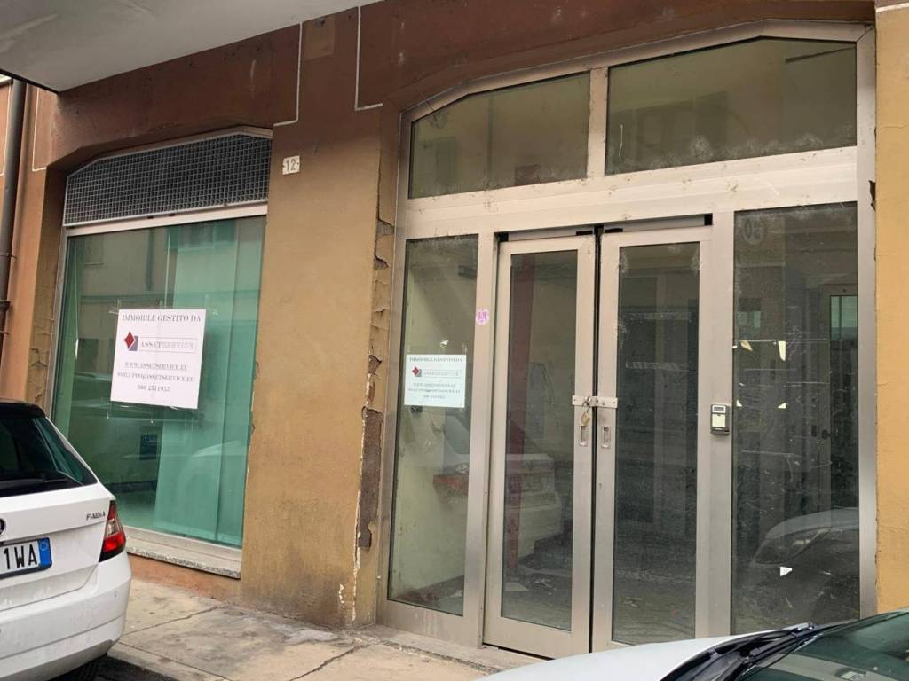 negozio in vendita a Casalpusterlengo