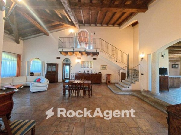 casa indipendente in vendita a Casalpusterlengo