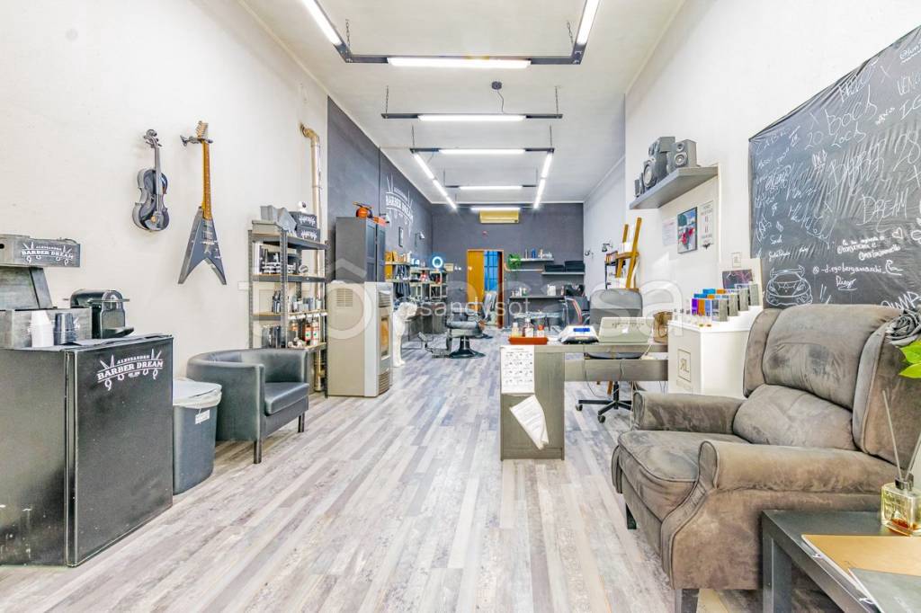 negozio in vendita a Casalpusterlengo