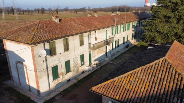 appartamento in vendita a Casalpusterlengo in zona Vittadone