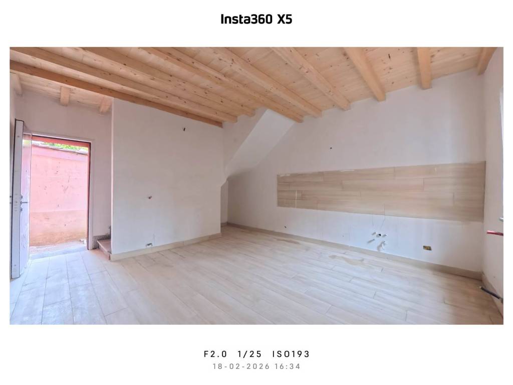 casa indipendente in vendita a Casalpusterlengo