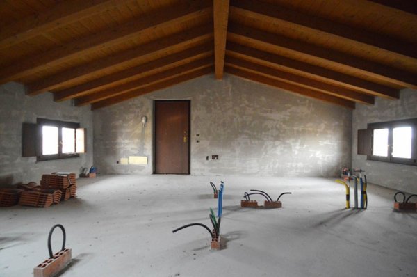 mansarda in vendita a Casalpusterlengo in zona Zorlesco