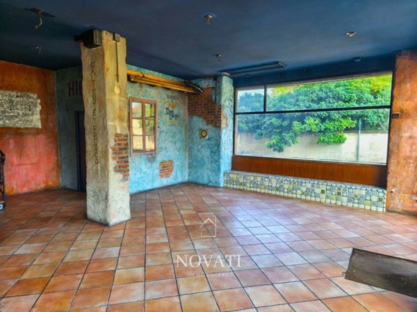 negozio in vendita a Casalpusterlengo