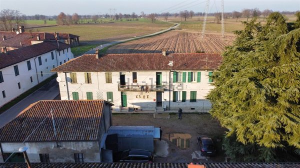 appartamento in vendita a Casalpusterlengo in zona Vittadone