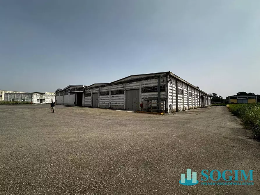 capannone in vendita a Casalpusterlengo