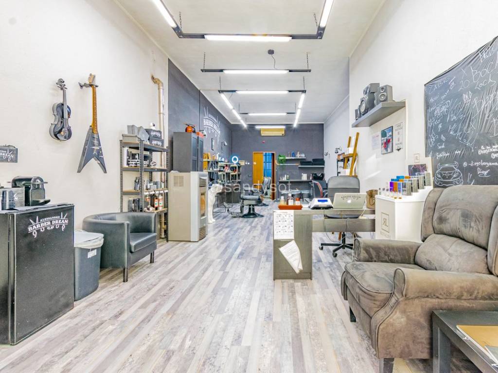 negozio in vendita a Casalpusterlengo