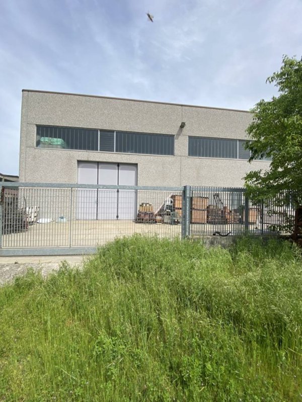 capannone in vendita a Casalpusterlengo