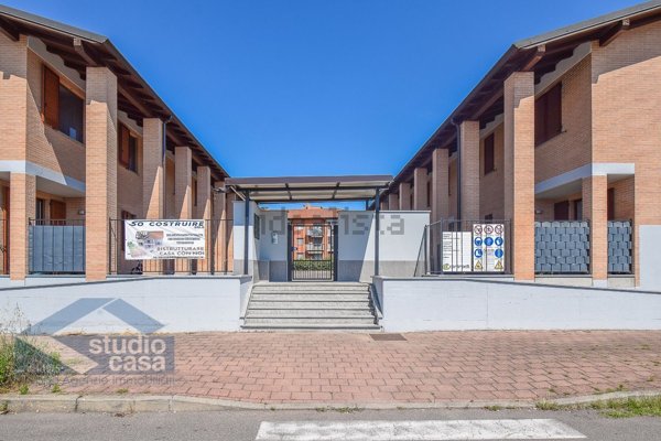 casa indipendente in vendita a Casalpusterlengo