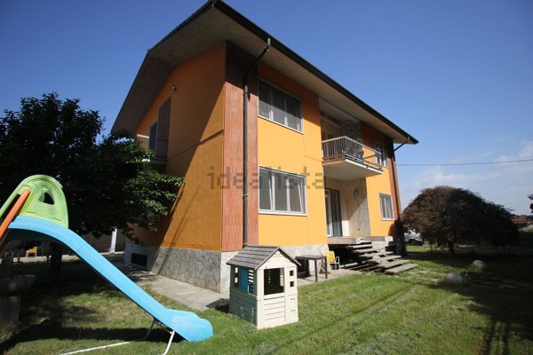 casa indipendente in vendita a Casalpusterlengo