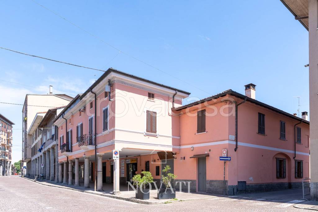 casa semindipendente in vendita a Casalpusterlengo