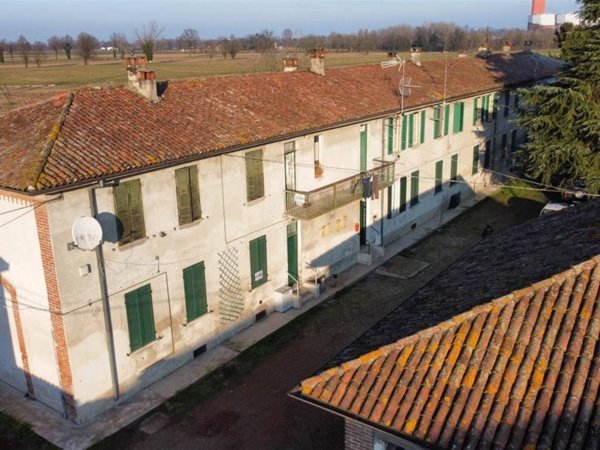 appartamento in vendita a Casalpusterlengo in zona Vittadone